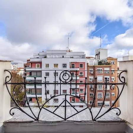 Ap Embajadores VI Madrid Exterior photo